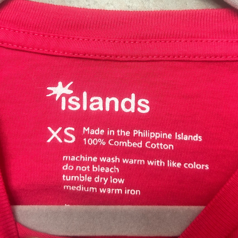 Island made in the Philippines CEBU Pink 100% Combed Cotton.
Woman’s size XS - Picture 2 of 2